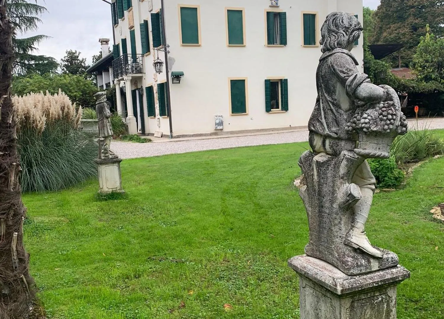 Villa Leonati Padova 0*,