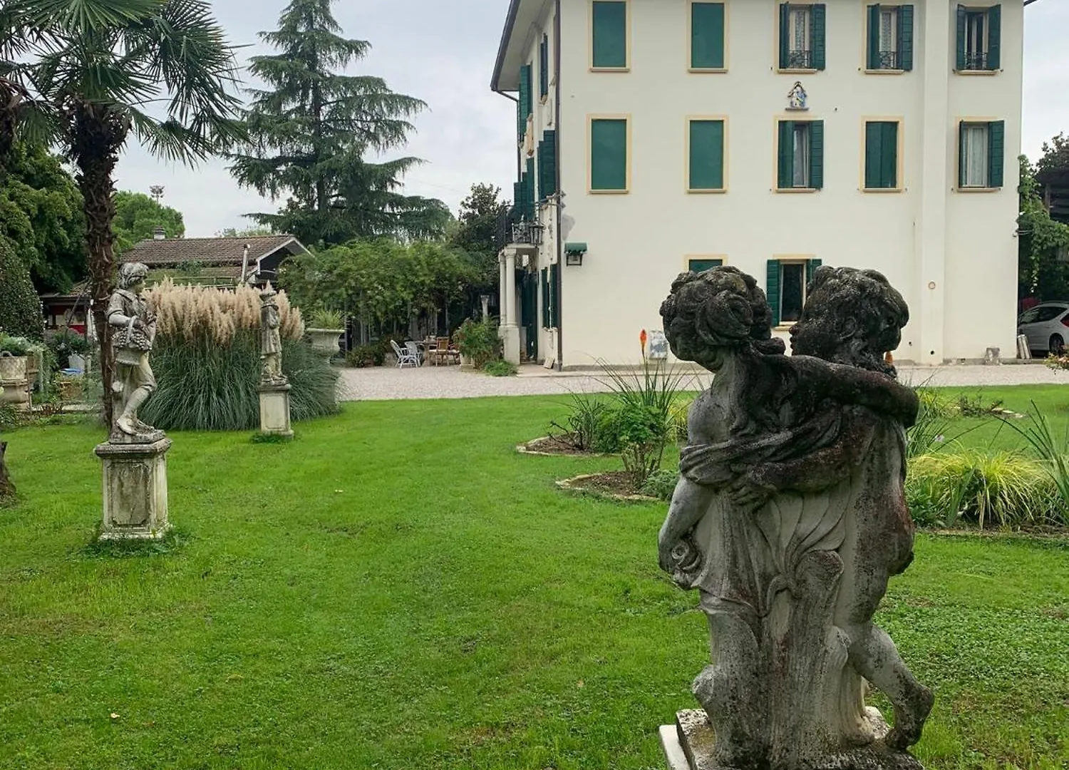 Villa Leonati Padova Homestay